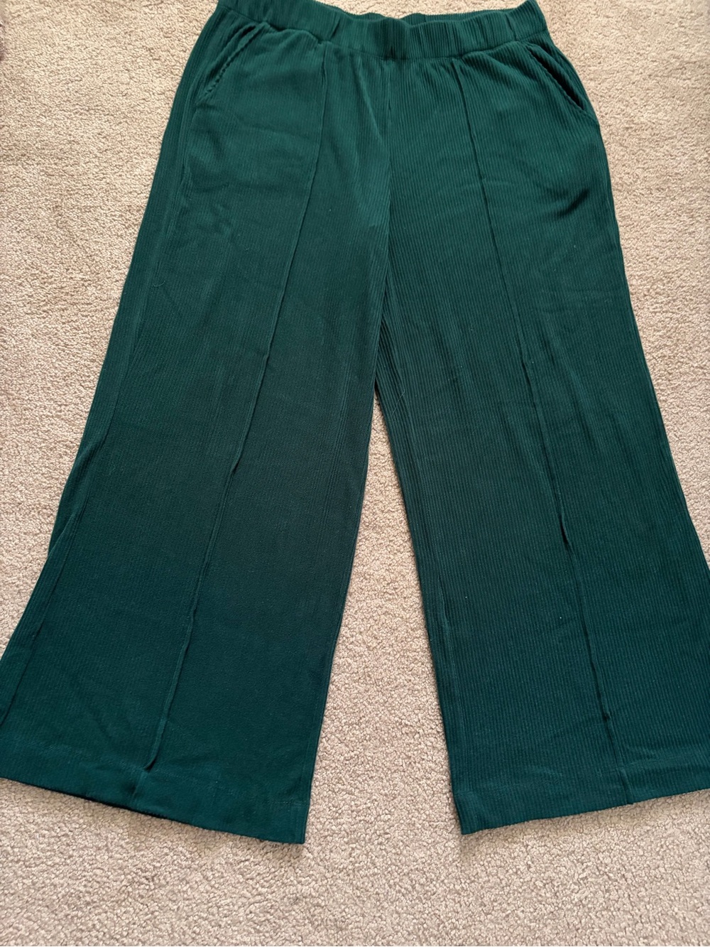 Wide-Leg Ribbed Pants - Dark Green - Picture 2 of 6